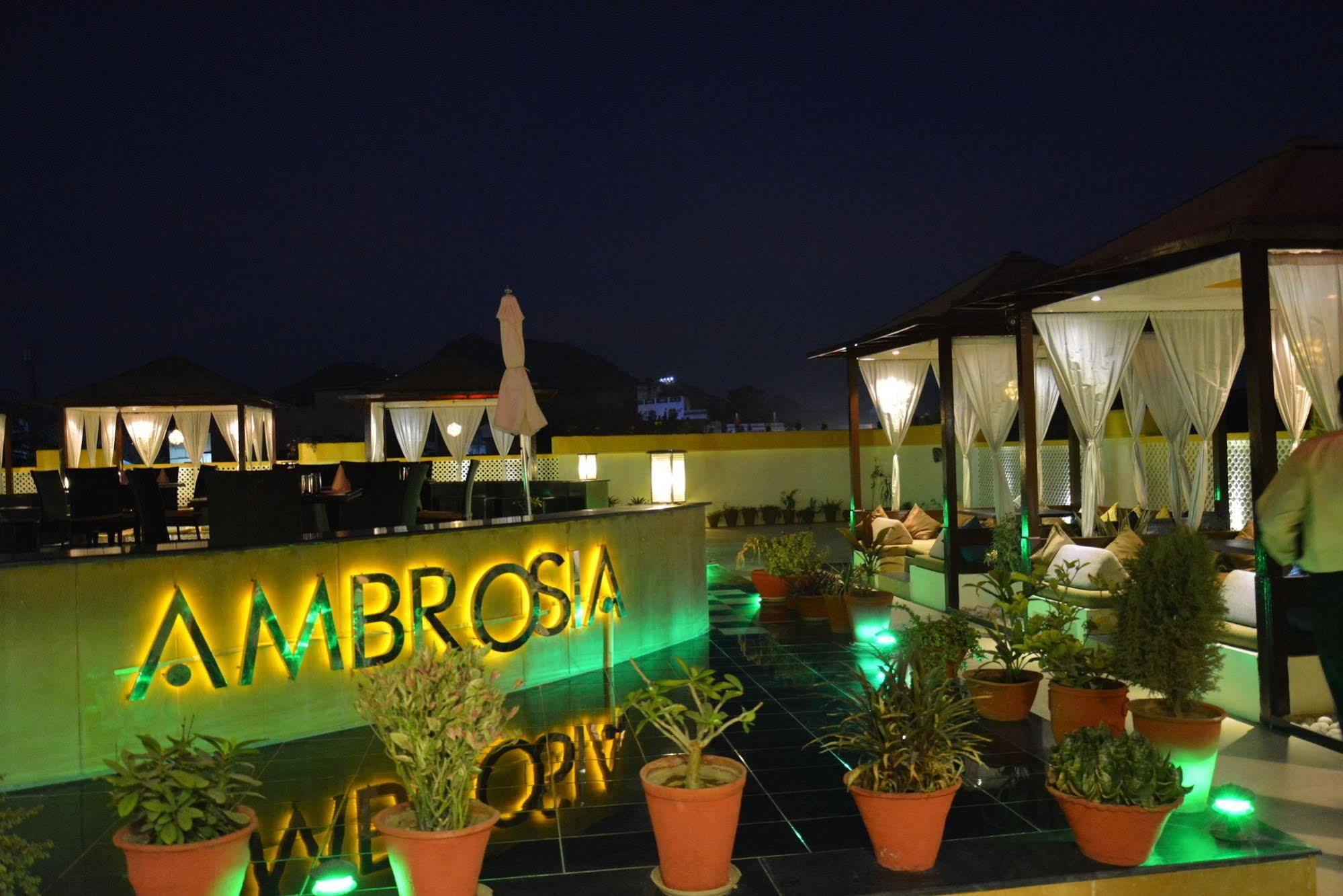 The Ambassador - Hotel & Conference Center Ajmer Ngoại thất bức ảnh